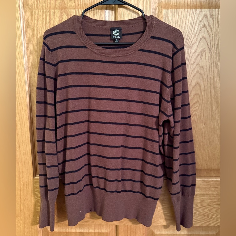 Women’s sweater, size XL, Never worn